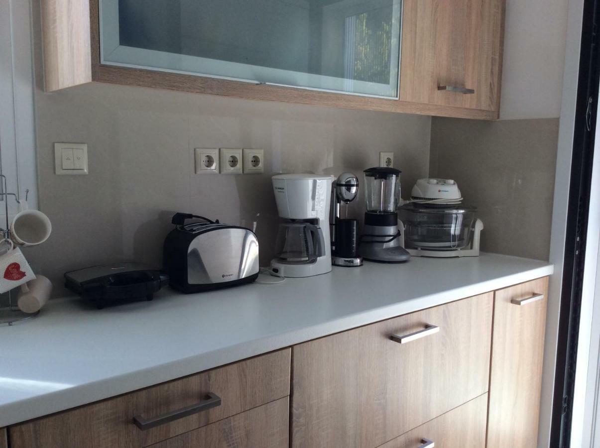 Sofia'S Seaview Villa Near Airport And Beach أرتيميدا المظهر الخارجي الصورة